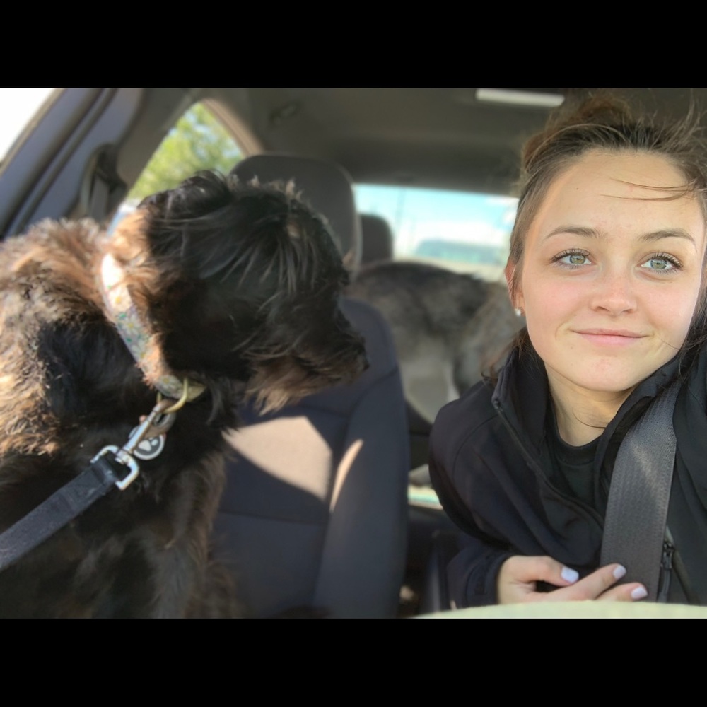 Meet your Posher, Brenna